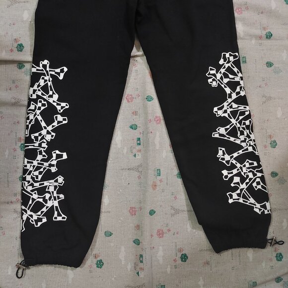 Amiri Black & White Checkered Bones Sweatpants - Picture 3 of 9